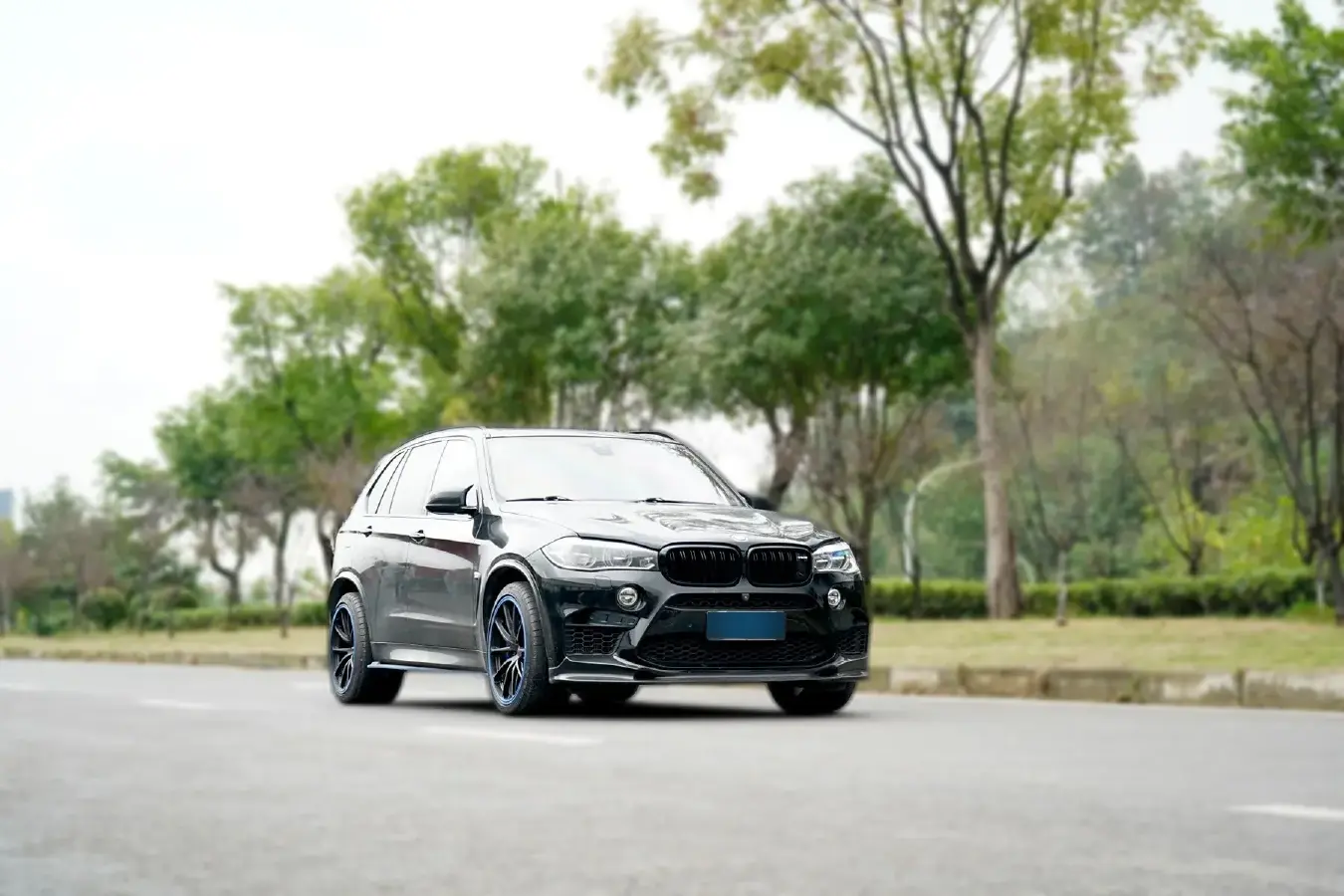 2015 BMW X5 M 4.4T 575HP V8 8AT