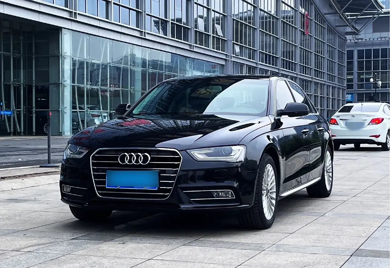 2015 Audi A4L 2.0T 180HP L4 CVT