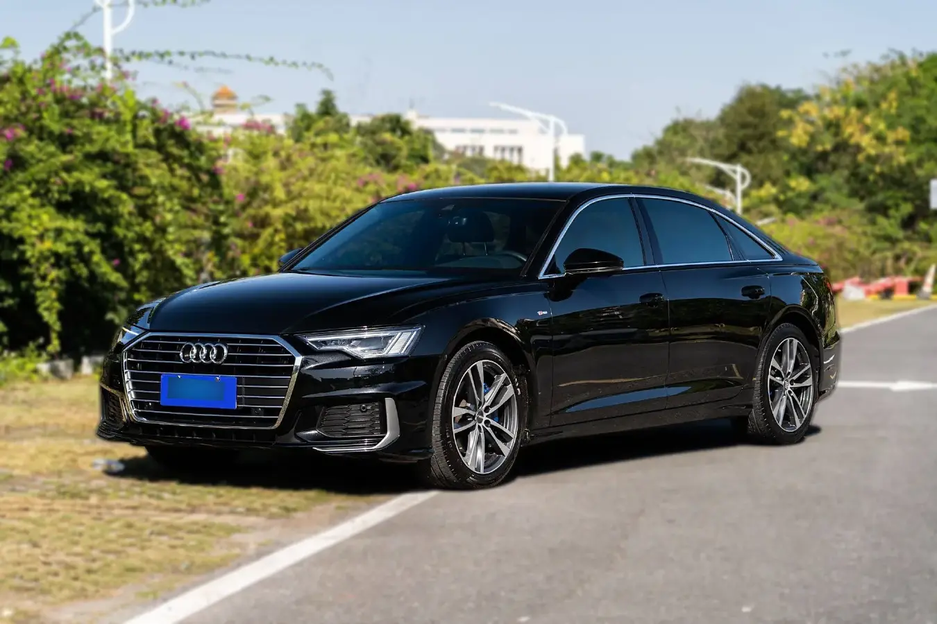 2021 Audi A6L 2.0T 190HP L4 7DCT