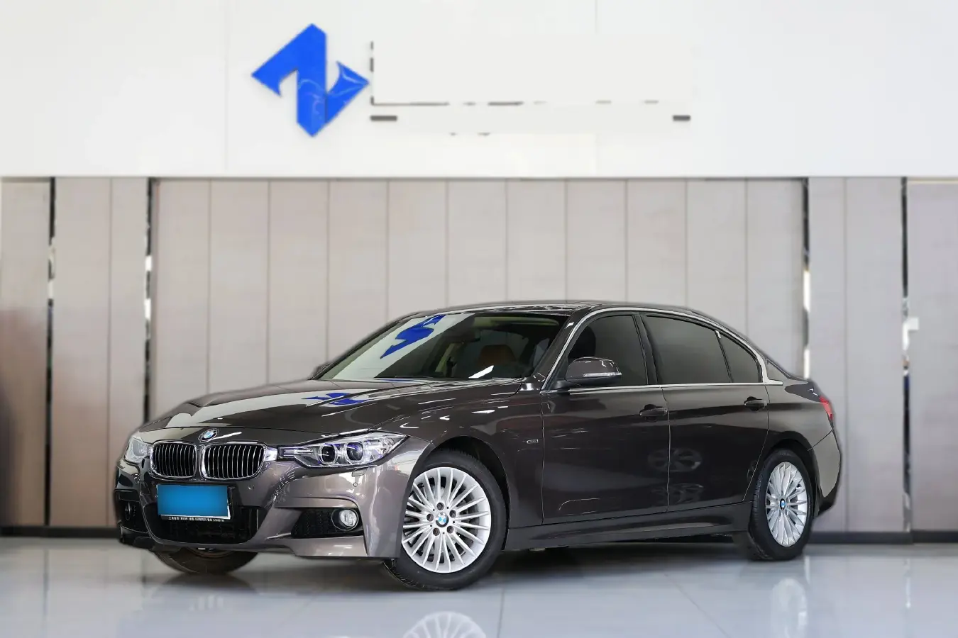 2014 BMW 3 Series 2.0T 245HP L4 8AT