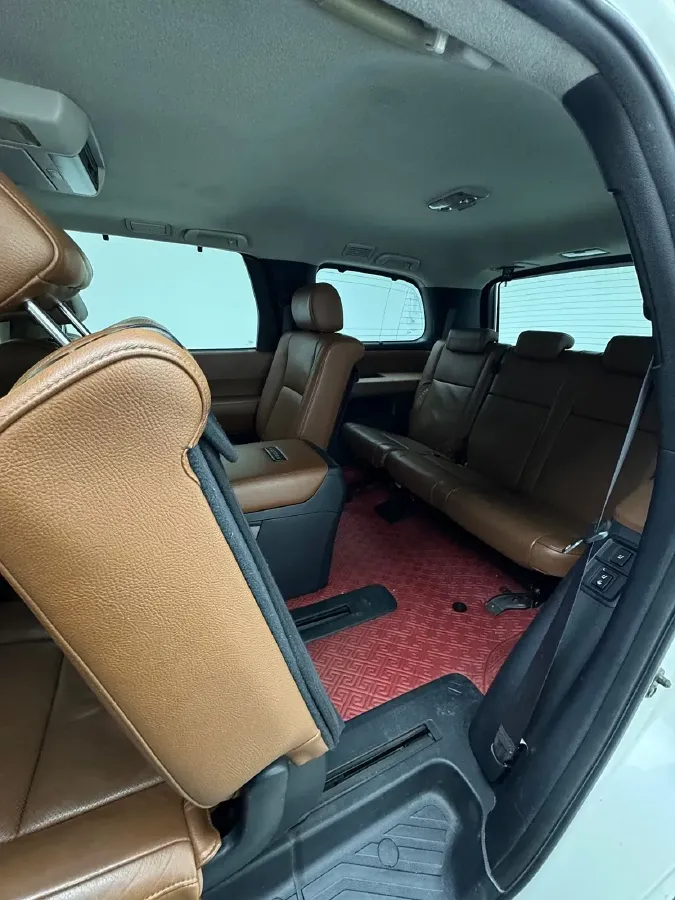 2010 Toyota Sequoia 5.7L 386HP V8 6AT,autocango,china used car exporter,china ev exporter,chinese used car exporter,chinese used ev exporter