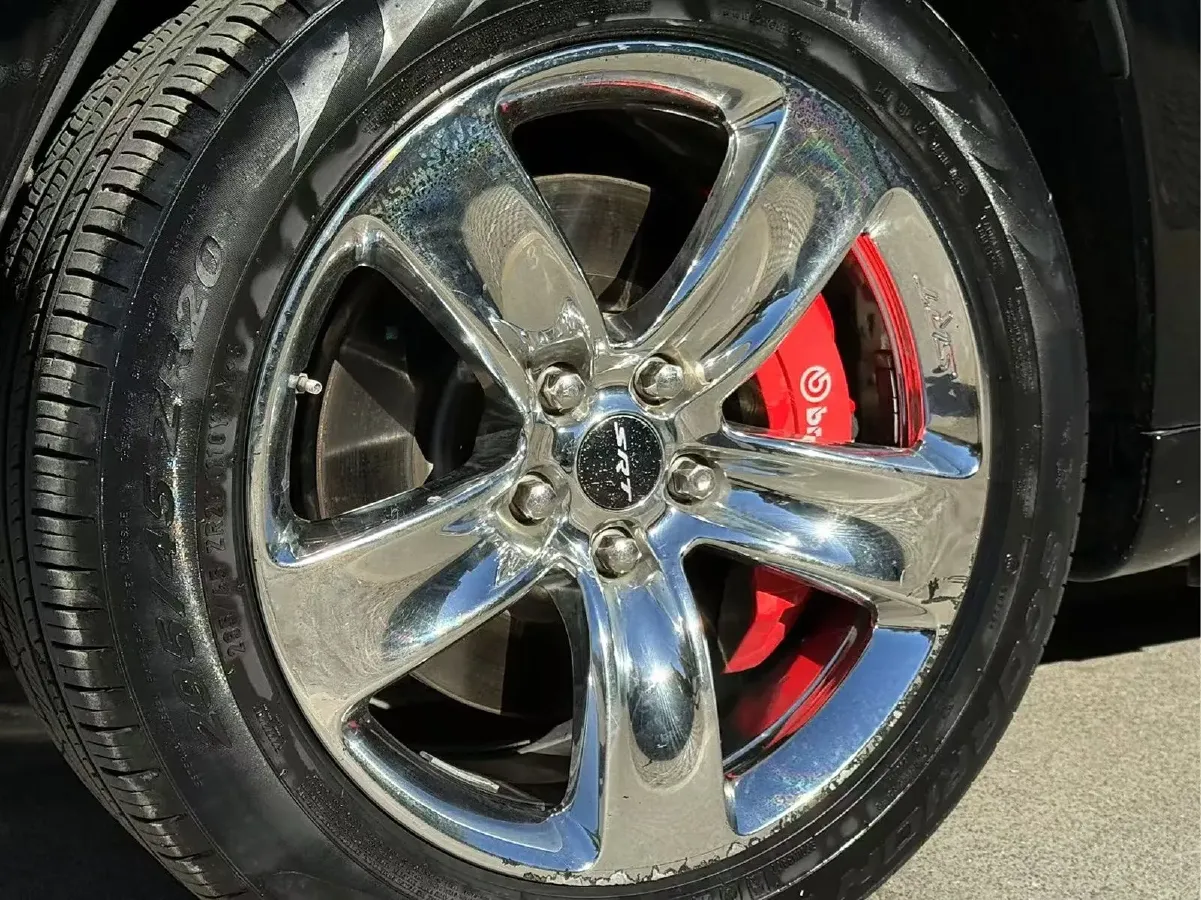 2014 Jeep Grand Cherokee SRT 6.4L 468HP V8 8AT,autocango,china used car exporter,china ev exporter,chinese used car exporter,chinese used ev exporter