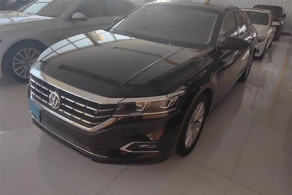 2019 Volkswagen Passat 2.0T 186HP L4 7DCT