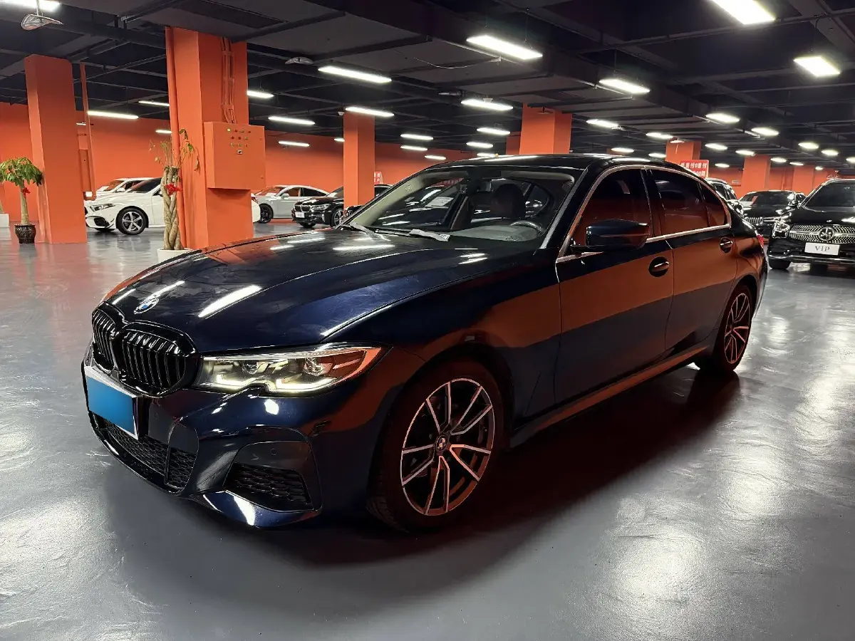 2022 BMW 3 Series 2.0T 184HP L4 8AT