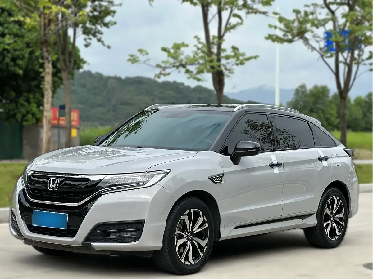 2017 Honda UR-V 1.5T 193HP L4 CVT