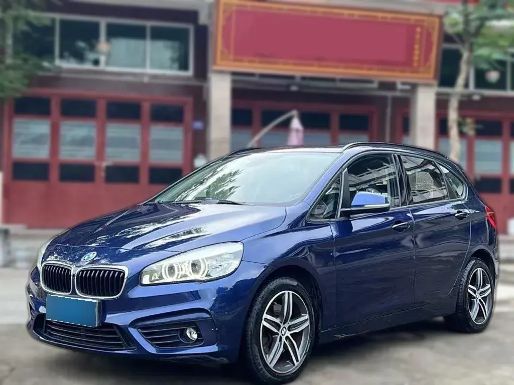 2015 BMW 2 Series Wagon 1.5T 136HP L3 6AT