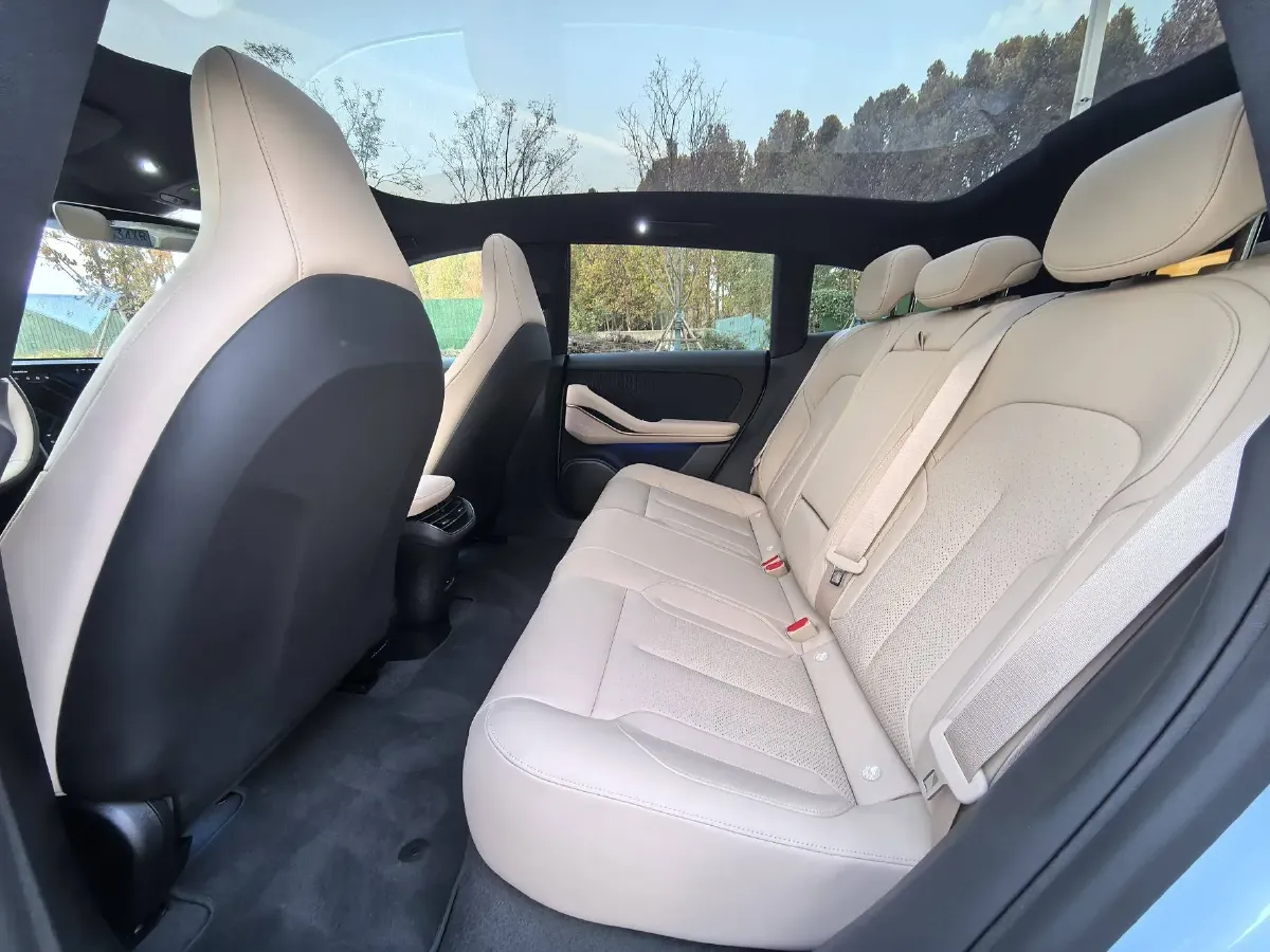 2024 NIO ET5T BEV 75KWH,autocango,china used car exporter,china ev exporter,chinese used car exporter,chinese used ev exporter