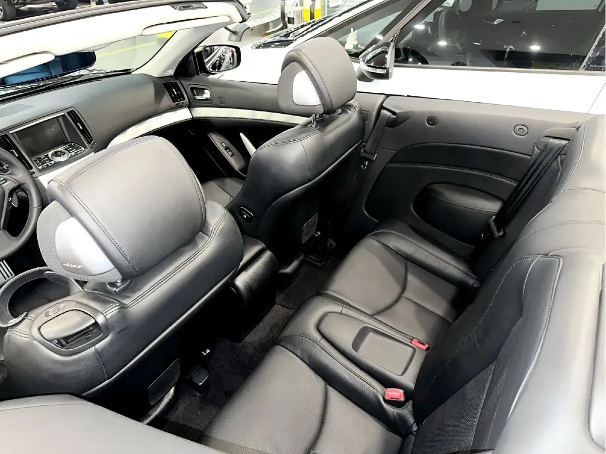 2013 Infiniti Q60 3.7L 351HP V6 7AT,autocango,china used car exporter,china ev exporter,chinese used car exporter,chinese used ev exporter