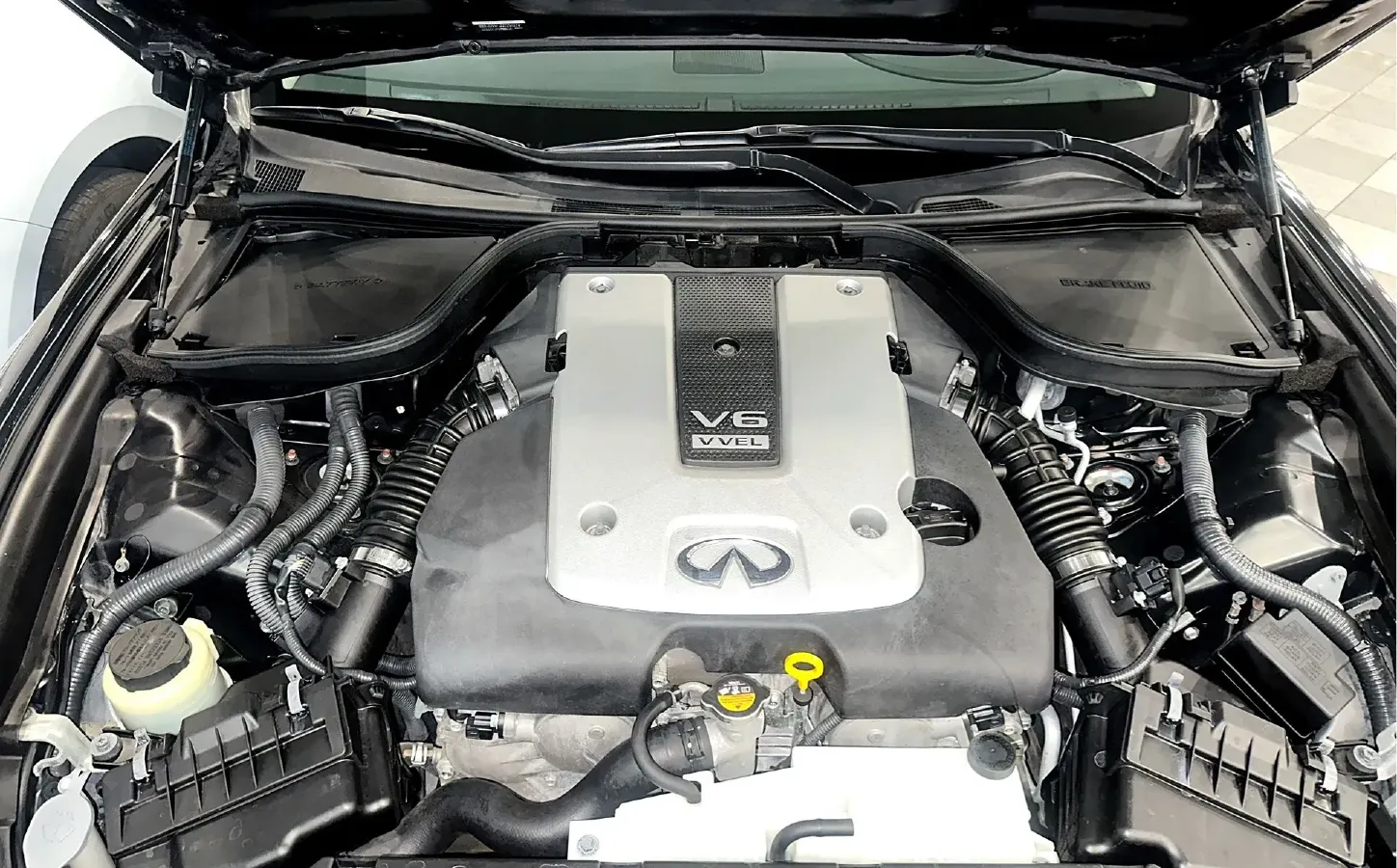 2013 Infiniti Q60 3.7L 351HP V6 7AT,autocango,china used car exporter,china ev exporter,chinese used car exporter,chinese used ev exporter