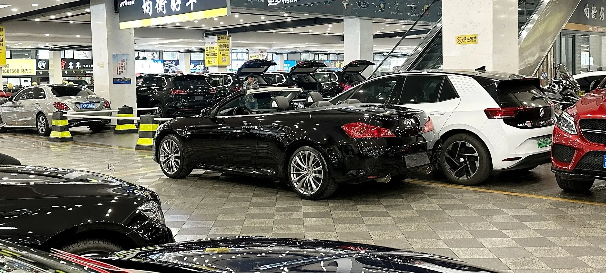 2013 Infiniti Q60 3.7L 351HP V6 7AT,autocango,china used car exporter,china ev exporter,chinese used car exporter,chinese used ev exporter