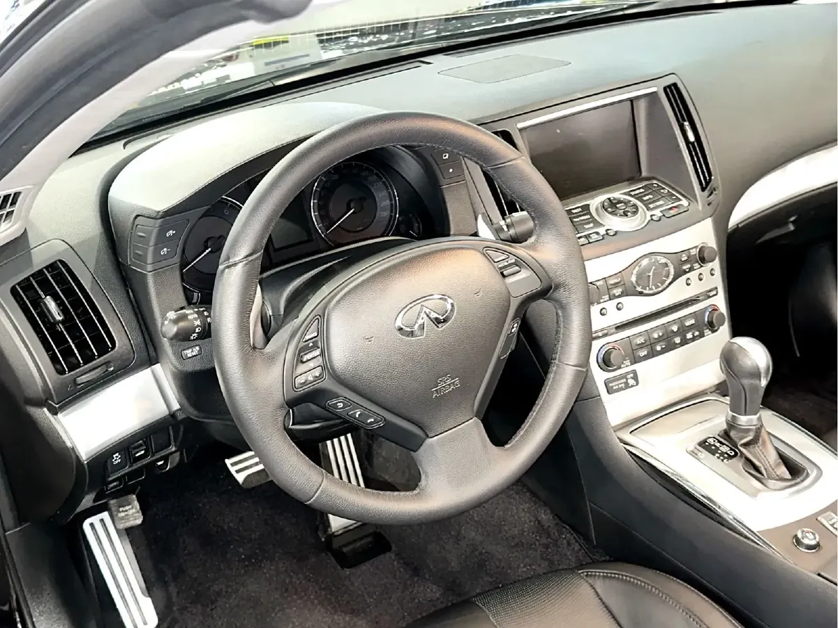 2013 Infiniti Q60 3.7L 351HP V6 7AT,autocango,china used car exporter,china ev exporter,chinese used car exporter,chinese used ev exporter