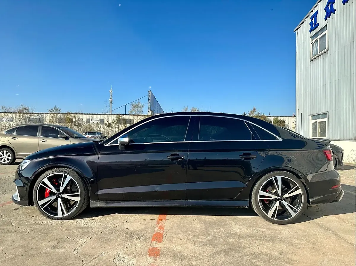 2017 Audi RS 3 2.5T 400HP L5 7DCT,autocango,china used car exporter,china ev exporter,chinese used car exporter,chinese used ev exporter