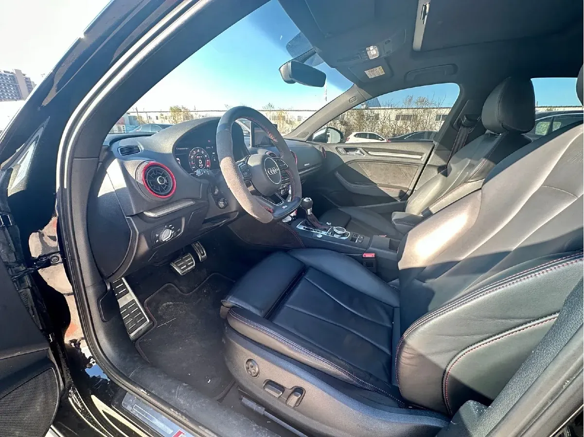 2017 Audi RS 3 2.5T 400HP L5 7DCT,autocango,china used car exporter,china ev exporter,chinese used car exporter,chinese used ev exporter