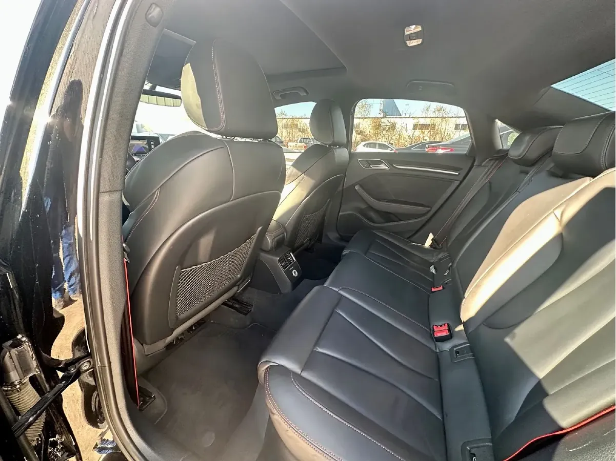 2017 Audi RS 3 2.5T 400HP L5 7DCT,autocango,china used car exporter,china ev exporter,chinese used car exporter,chinese used ev exporter