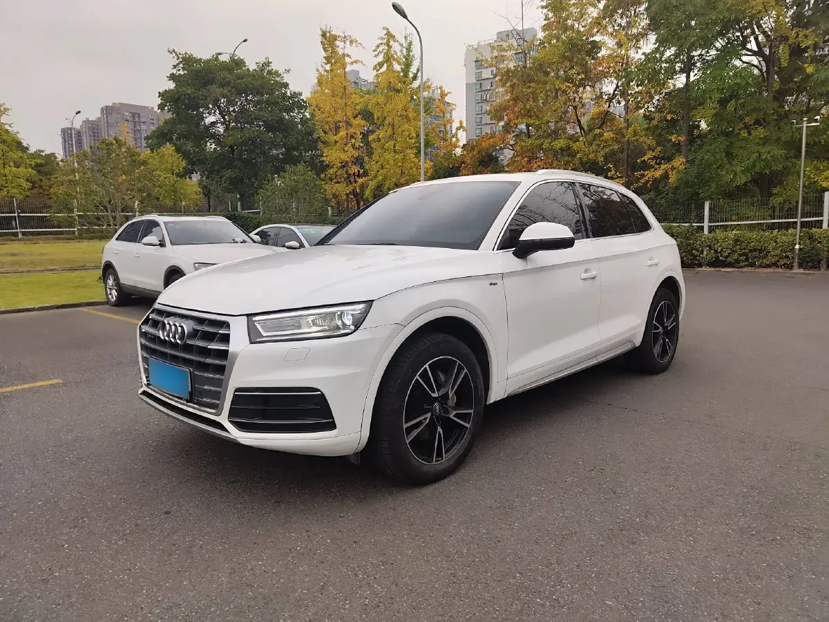 2018 Audi Q5L 2.0T 190HP L4 7DCT