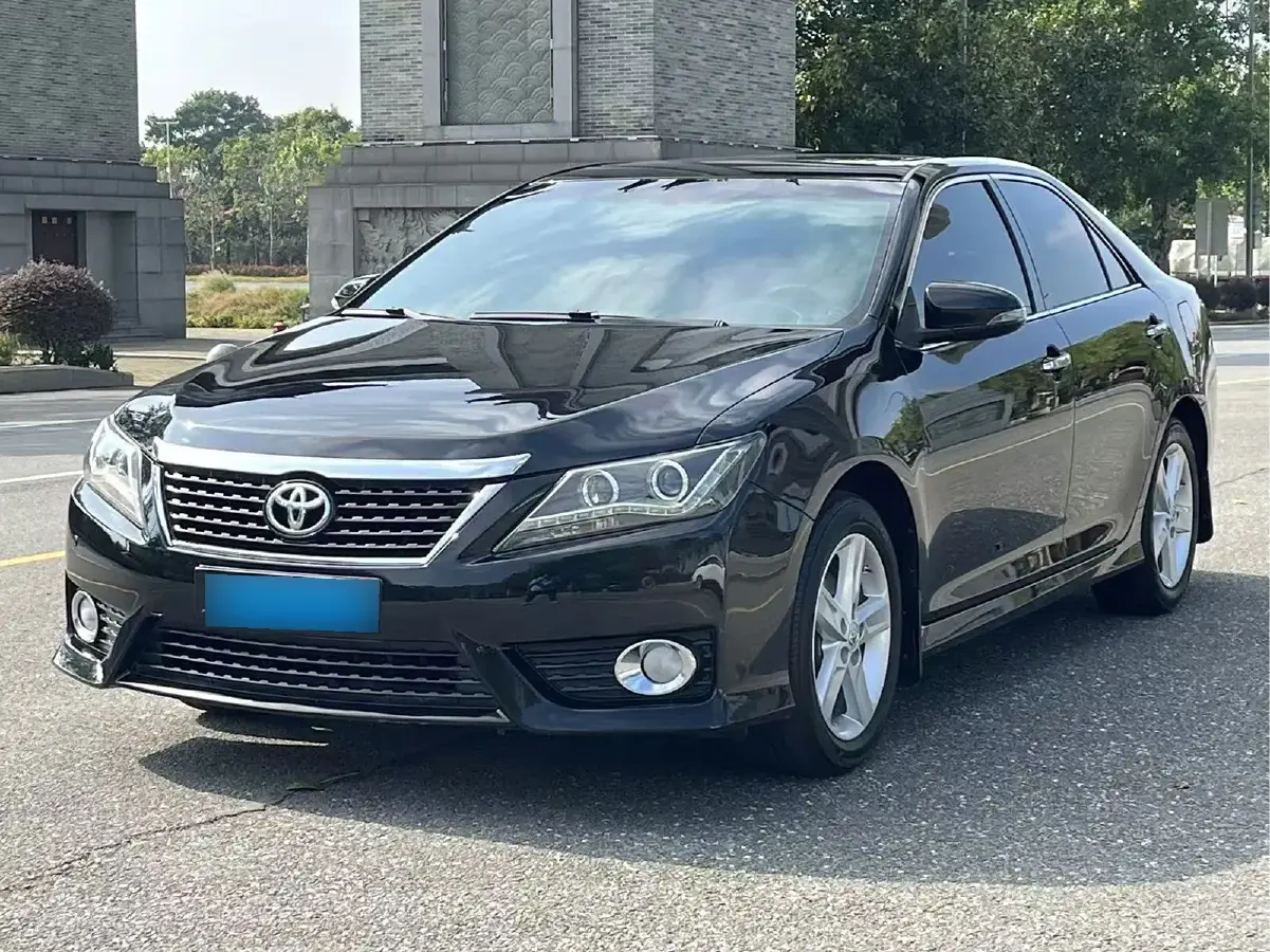 2012 Toyota Camry 2.0L 150HP L4 4AT