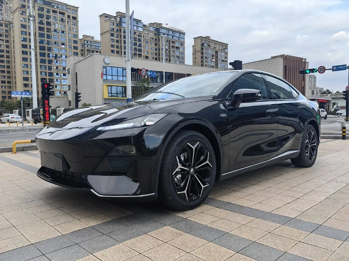 2025 Deepal SL03 1.5L 95HP L4 REEV 18.99KWH