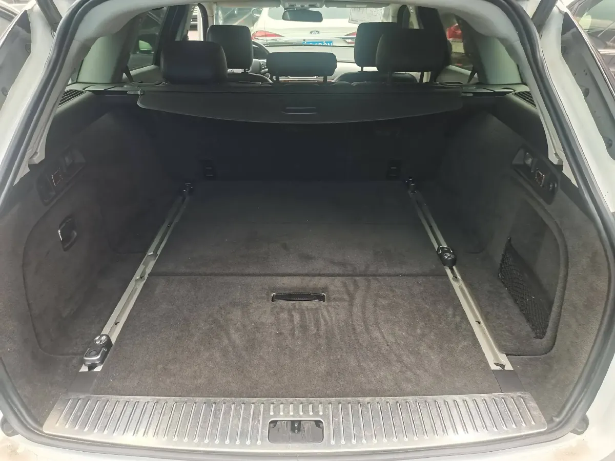 2015 Jaguar XF 2.0T 240HP L4 8AT,autocango,china used car exporter,china ev exporter,chinese used car exporter,chinese used ev exporter