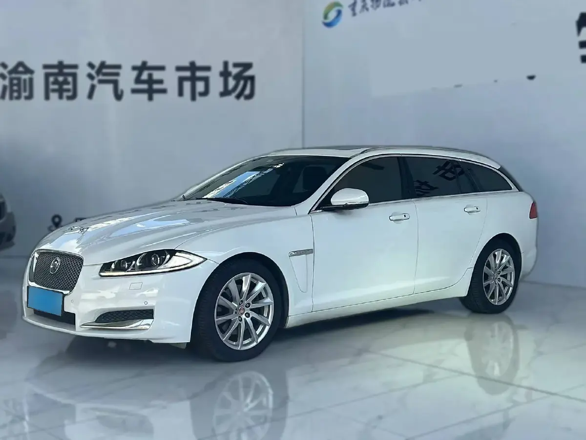 2015 Jaguar XF 2.0T 240HP L4 8AT