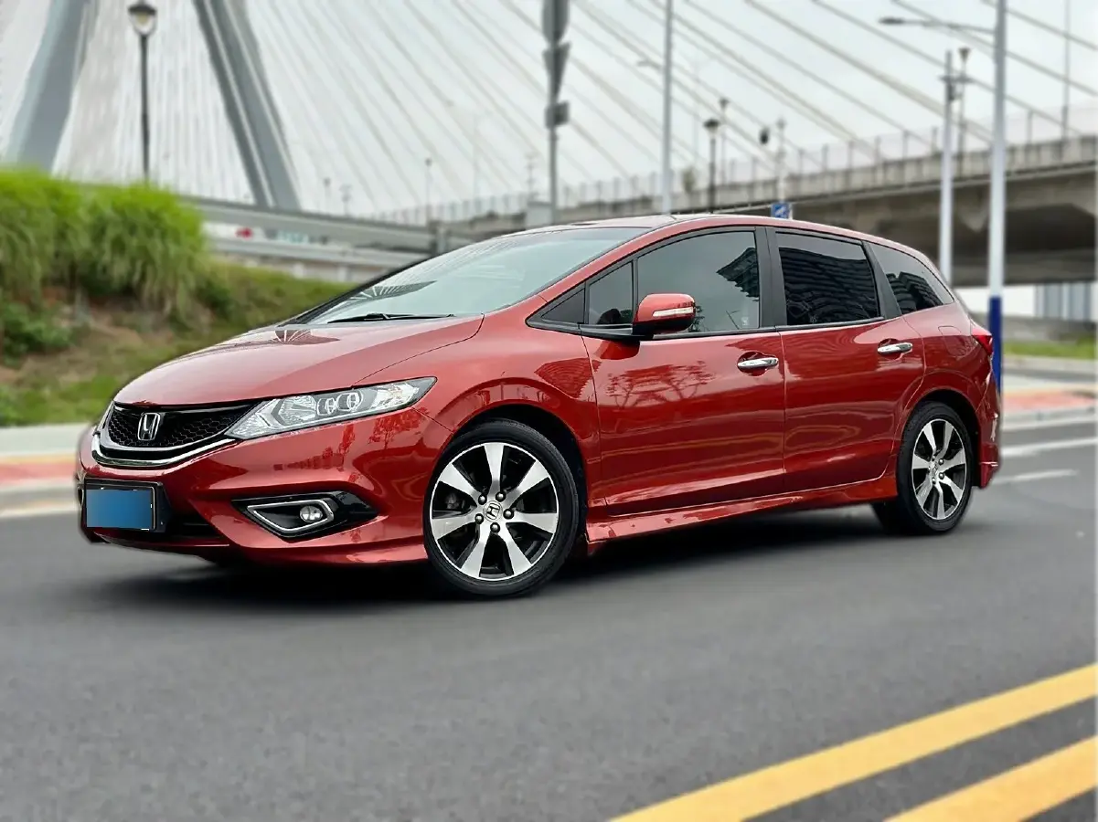 2013 Honda Jade 1.8L 141HP L4 CVT