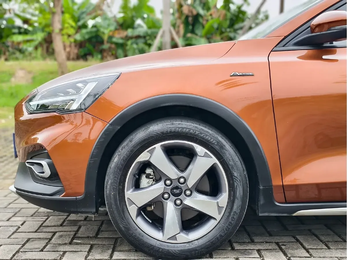 2020 Ford Focus Active 1.5T 174HP L3 8AT,autocango,china used car exporter,china ev exporter,chinese used car exporter,chinese used ev exporter