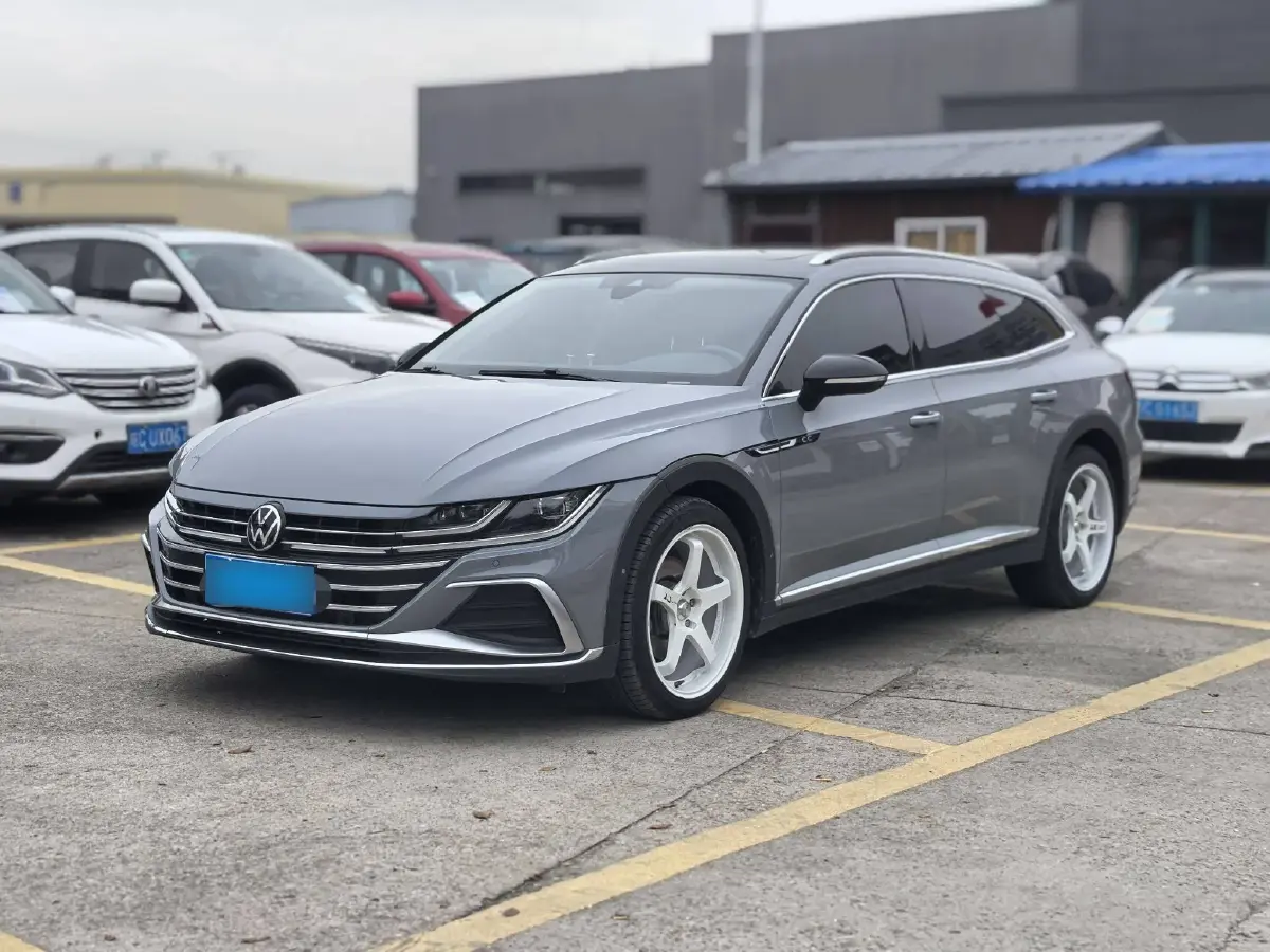 2021 Volkswagen CC 2.0T 220HP L4 7DCT