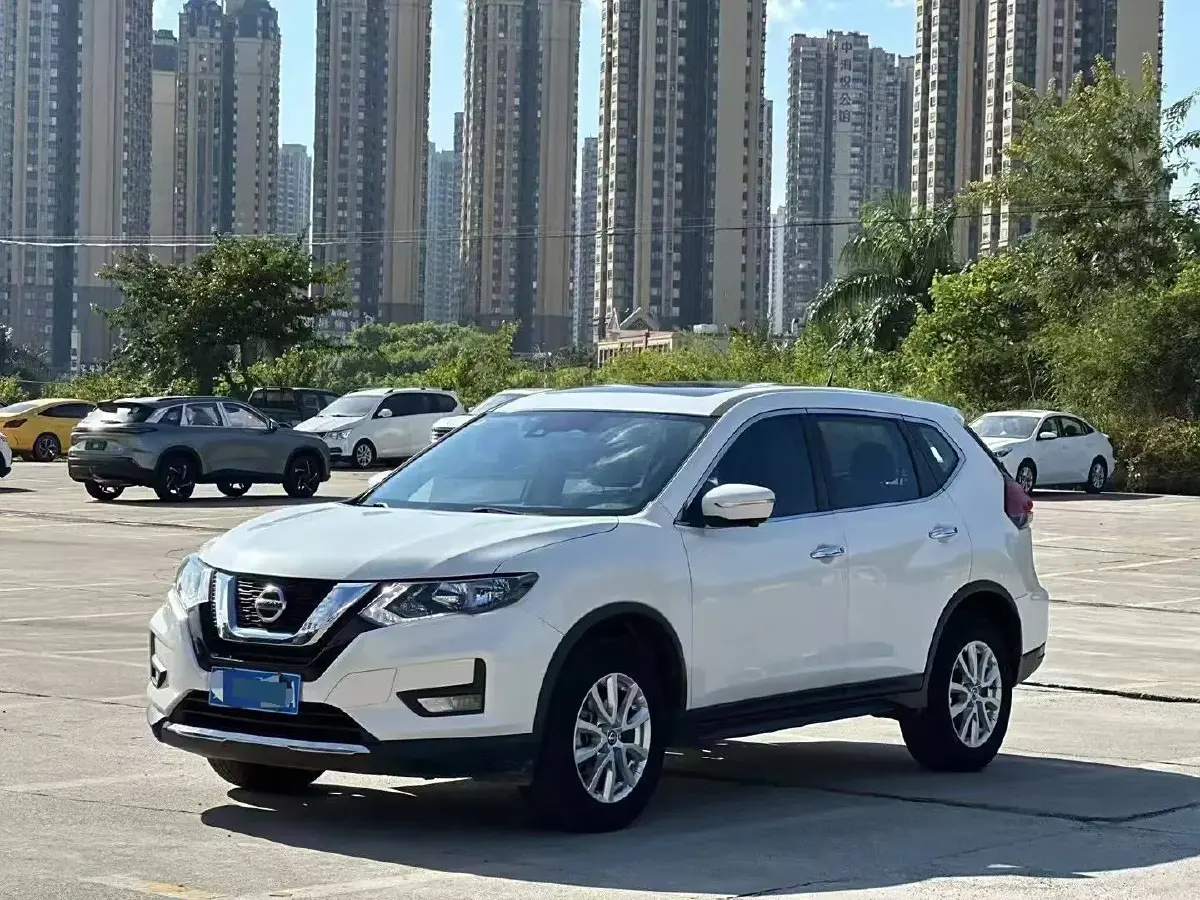 2021 Nissan X-Trail 2.0L 151HP L4 CVT