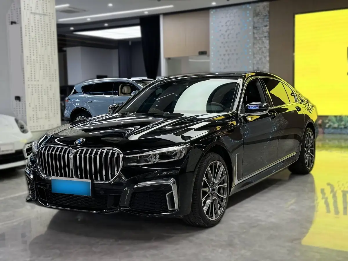 2021 BMW 7 Series 2.0T 265HP L4 8AT