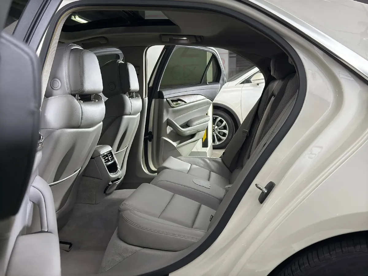 2014 Cadillac CTS 2.0T 276HP L4 6AT,autocango,china used car exporter,china ev exporter,chinese used car exporter,chinese used ev exporter