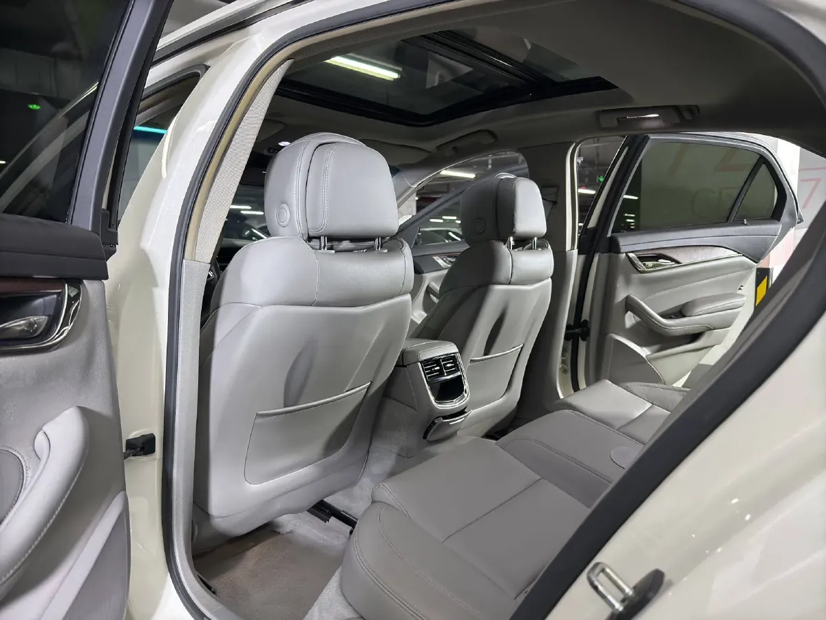 2014 Cadillac CTS 2.0T 276HP L4 6AT,autocango,china used car exporter,china ev exporter,chinese used car exporter,chinese used ev exporter