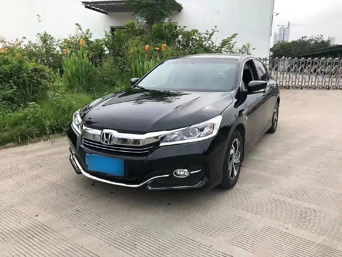 2016 Honda Accord 2.0L 155HP L4 CVT