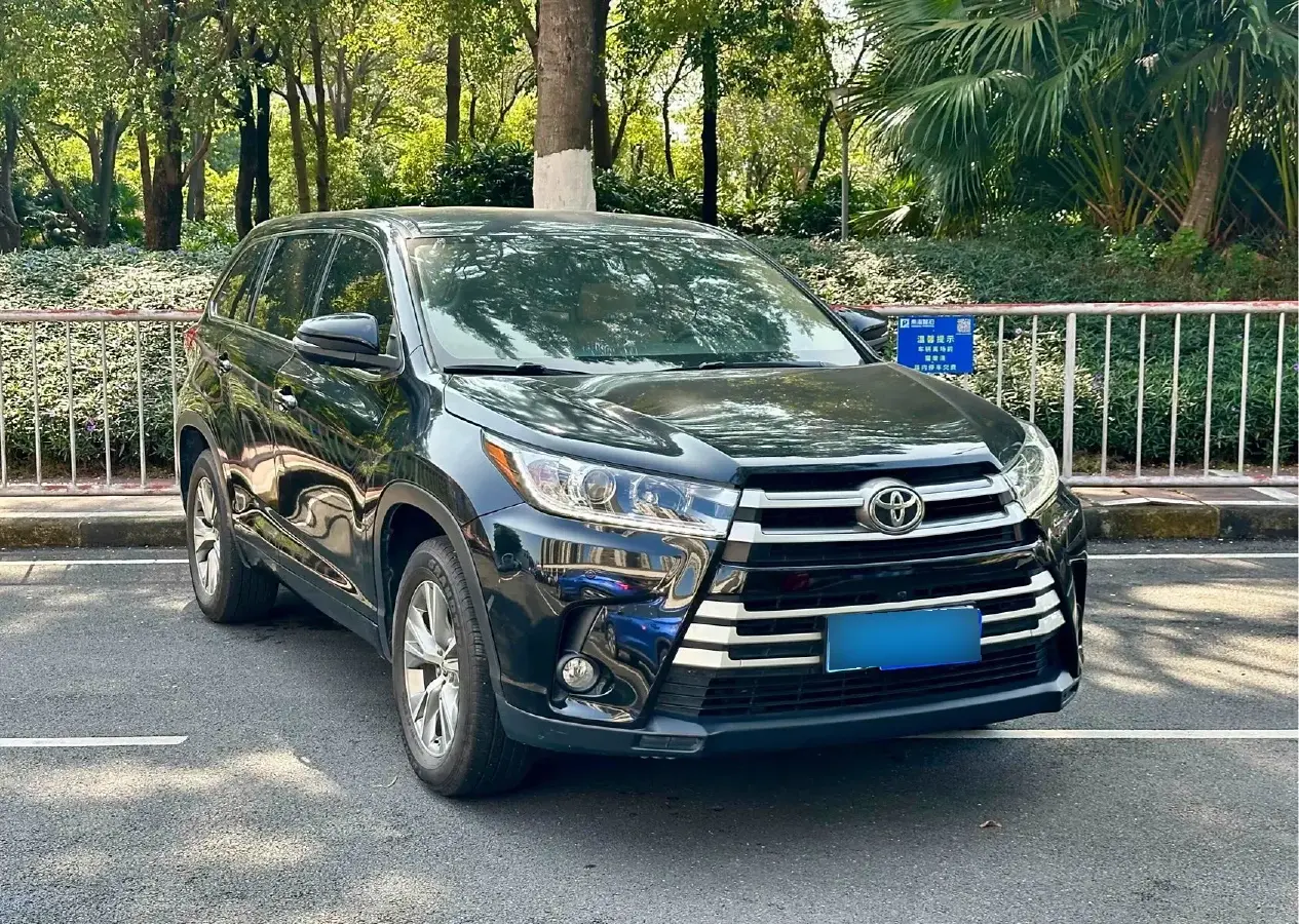 2018 Toyota Highlander 2.0T 220HP L4 6AT