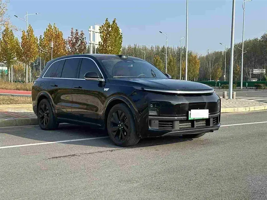 2023 Li L8 Range Extended 154HP REEV 40.9KWH