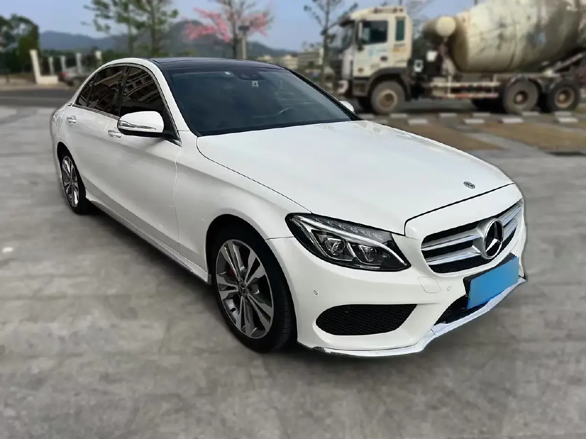 2018 Mercedes-Benz C Class 2.0T 184HP L4 9AT