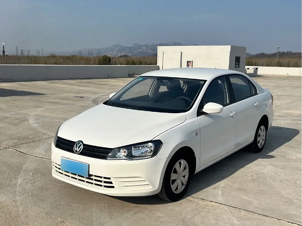 2015 Volkswagen Jetta 1.6L 110HP L4 6AT