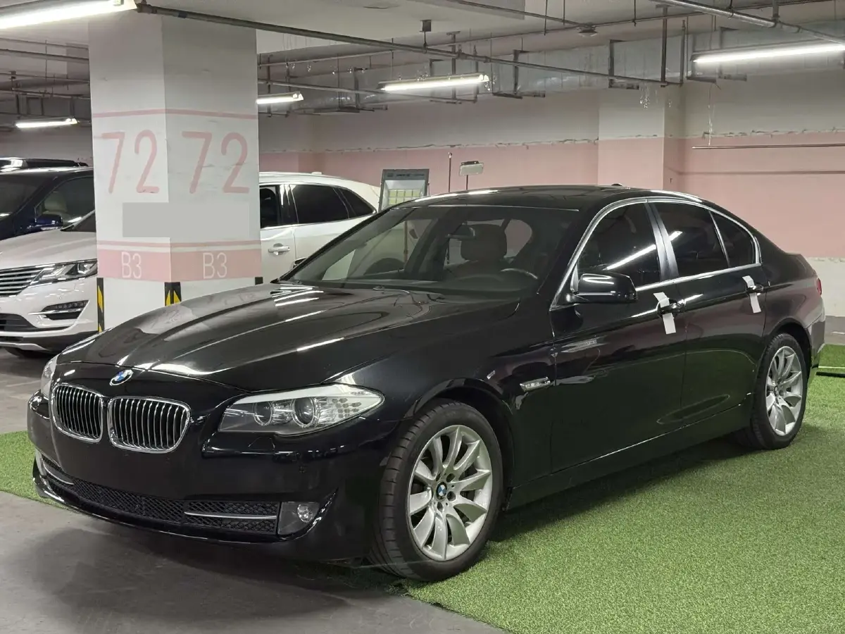2011 BMW 5 Series 3.0T 306HP L6 8AT