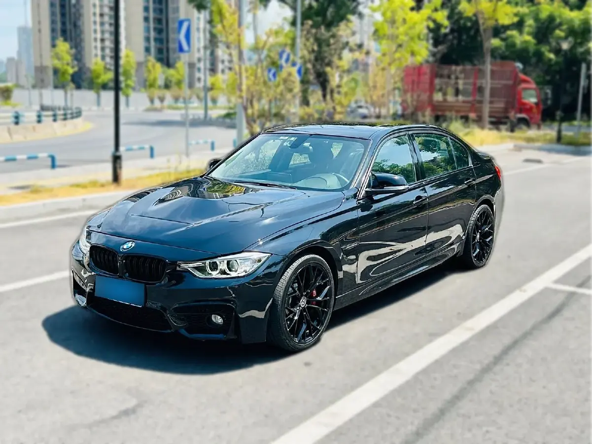 2014 BMW 3 Series 2.0T 184HP L4 8AT