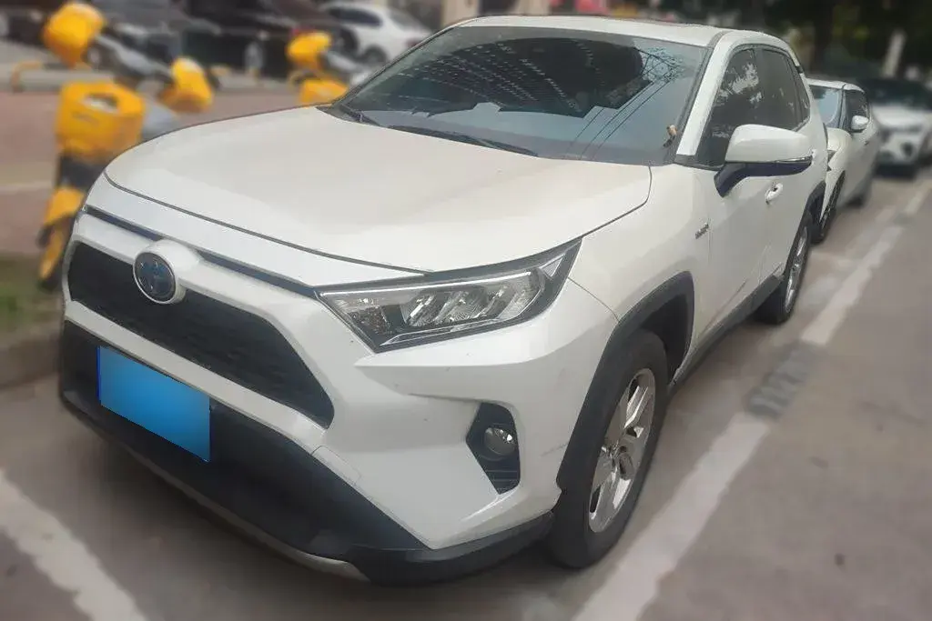 2021 Toyota RAV4 2.5L 178HP L4 E-CVT Hybrid