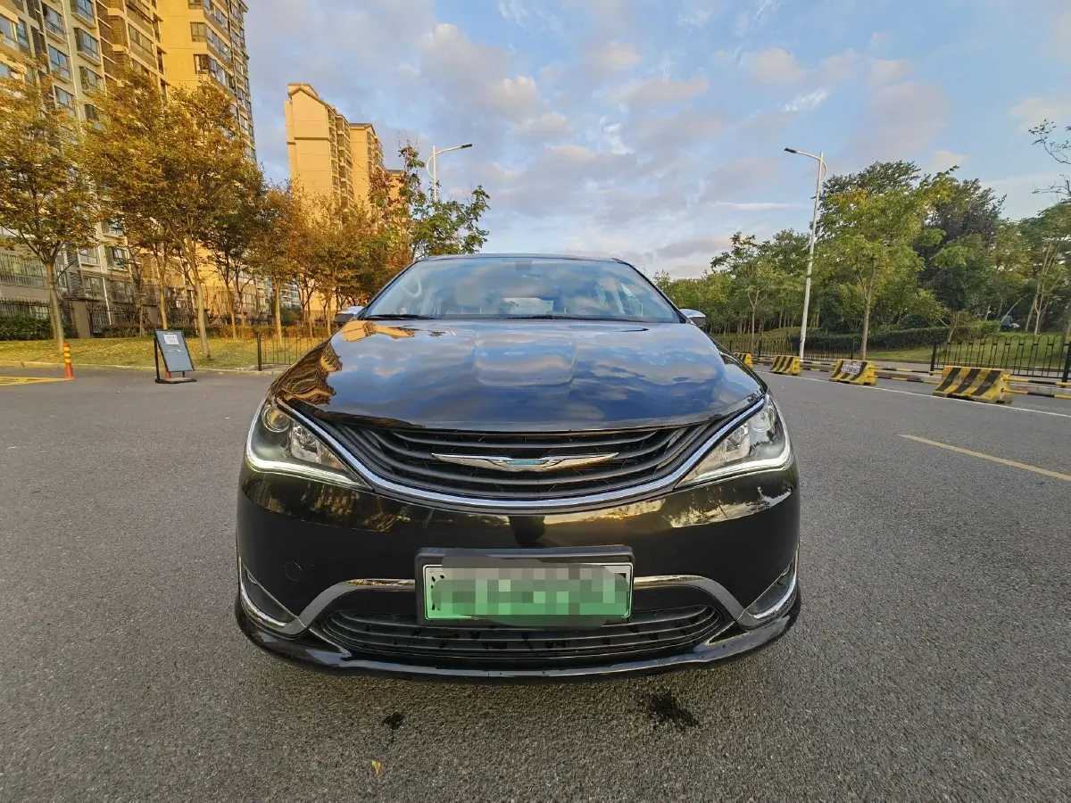 2018 Chrysler Pacifica 3.6L 245HP V6 E-CVT PHEV 16KWH,autocango,china used car exporter,china ev exporter,chinese used car exporter,chinese used ev exporter