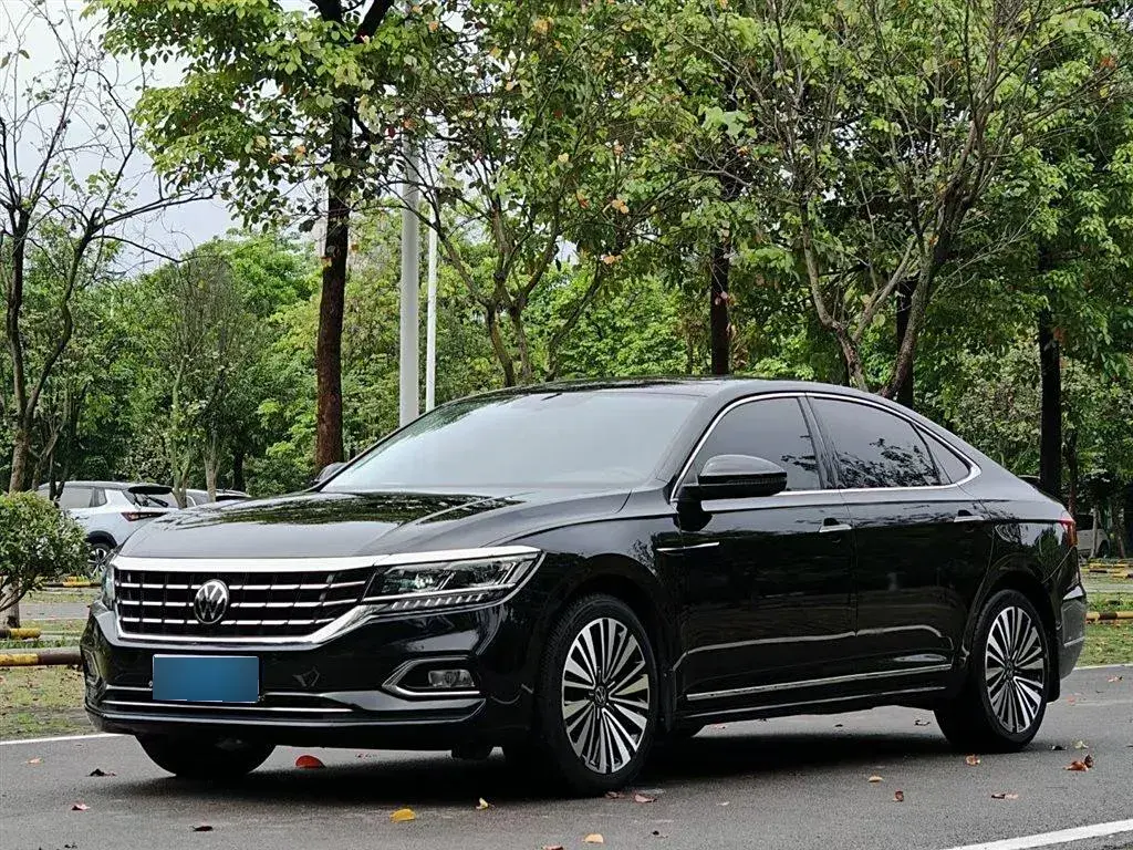2020 Volkswagen Passat 2.0T 186HP L4 7DCT