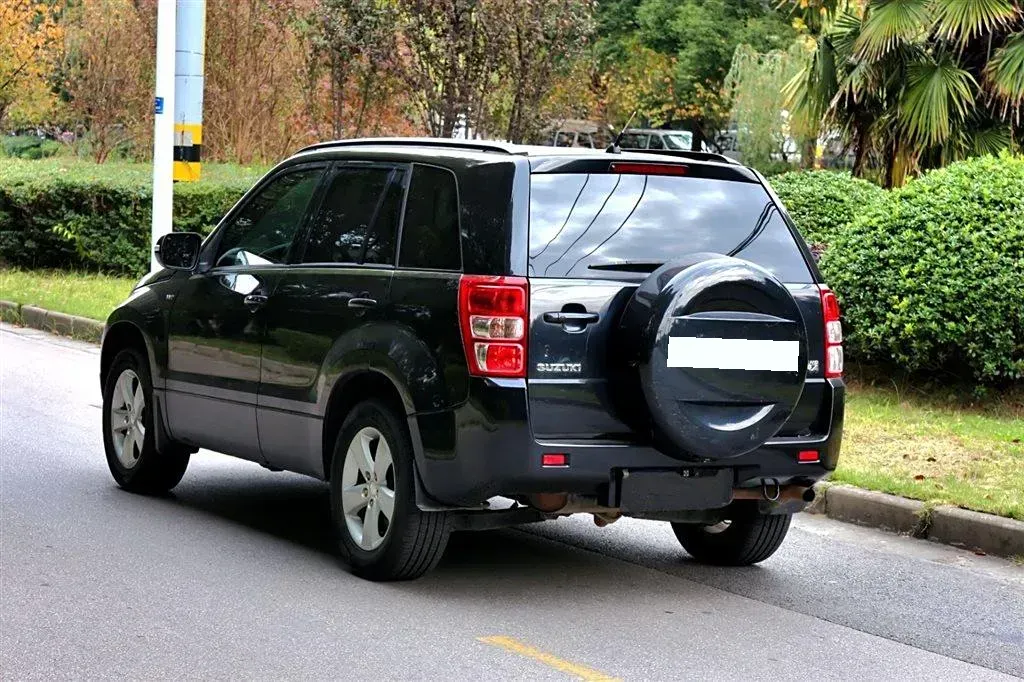 2011 Suzuki Grand Vitara 2.4L 166HP L4 4AT,autocango,china used car exporter,china ev exporter,chinese used car exporter,chinese used ev exporter