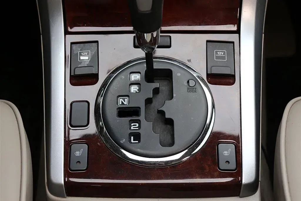 2011 Suzuki Grand Vitara 2.4L 166HP L4 4AT,autocango,china used car exporter,china ev exporter,chinese used car exporter,chinese used ev exporter