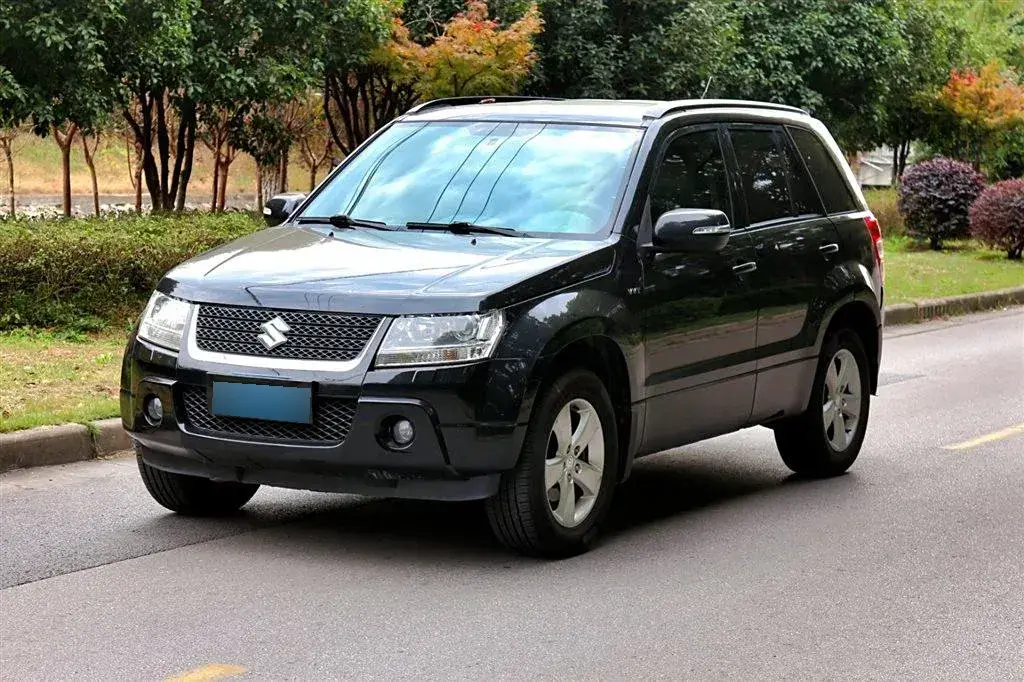 2011 Suzuki Grand Vitara 2.4L 166HP L4 4AT