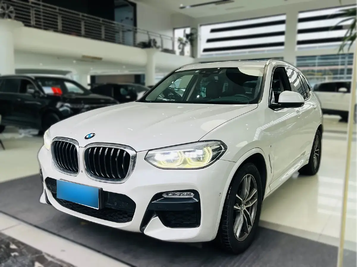 2018 BMW X3 2.0T 252HP L4 8AT