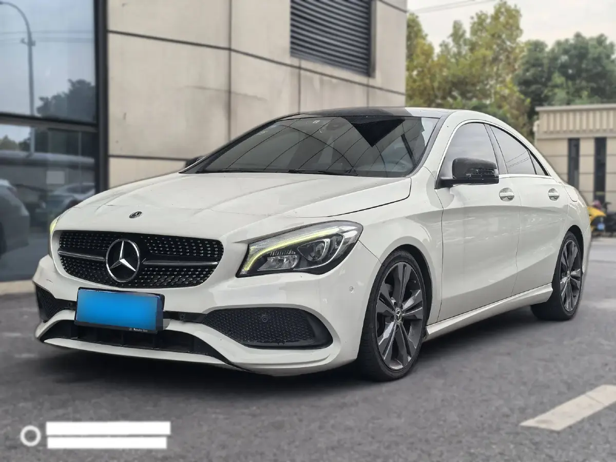 2017 Mercedes-Benz CLA Class 1.6T 156HP L4 7DCT