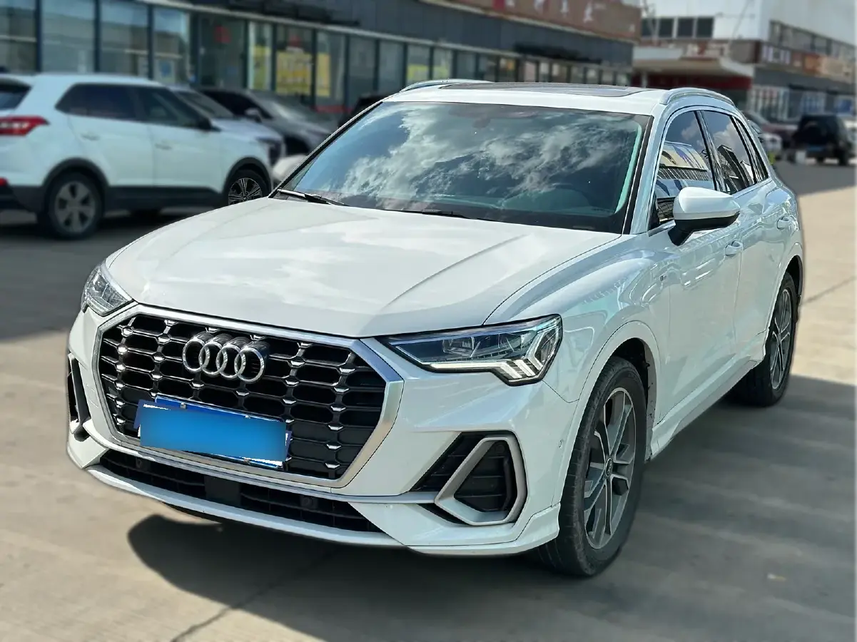 2022 Audi Q3 2.0T 186HP L4 7DCT