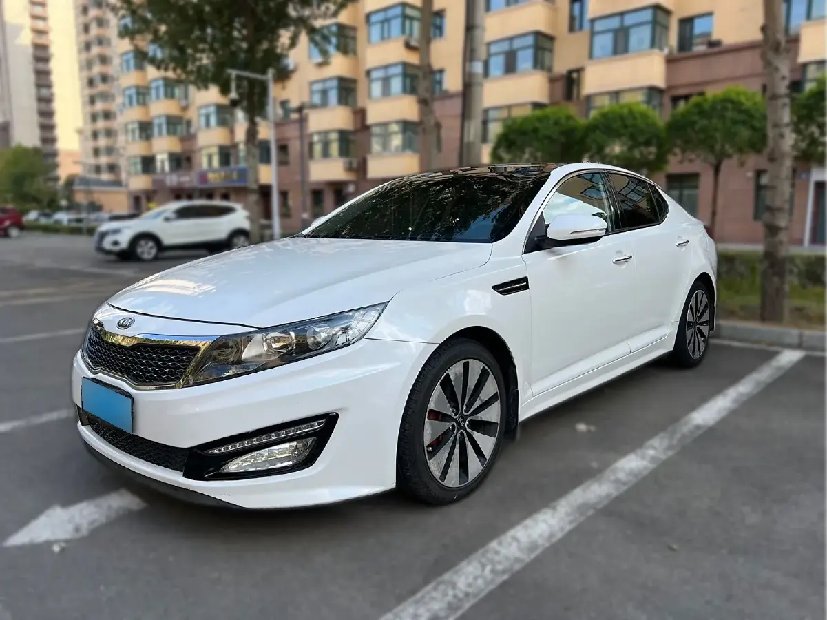 2012 Kia K5 2.0L 162HP L4 6AT