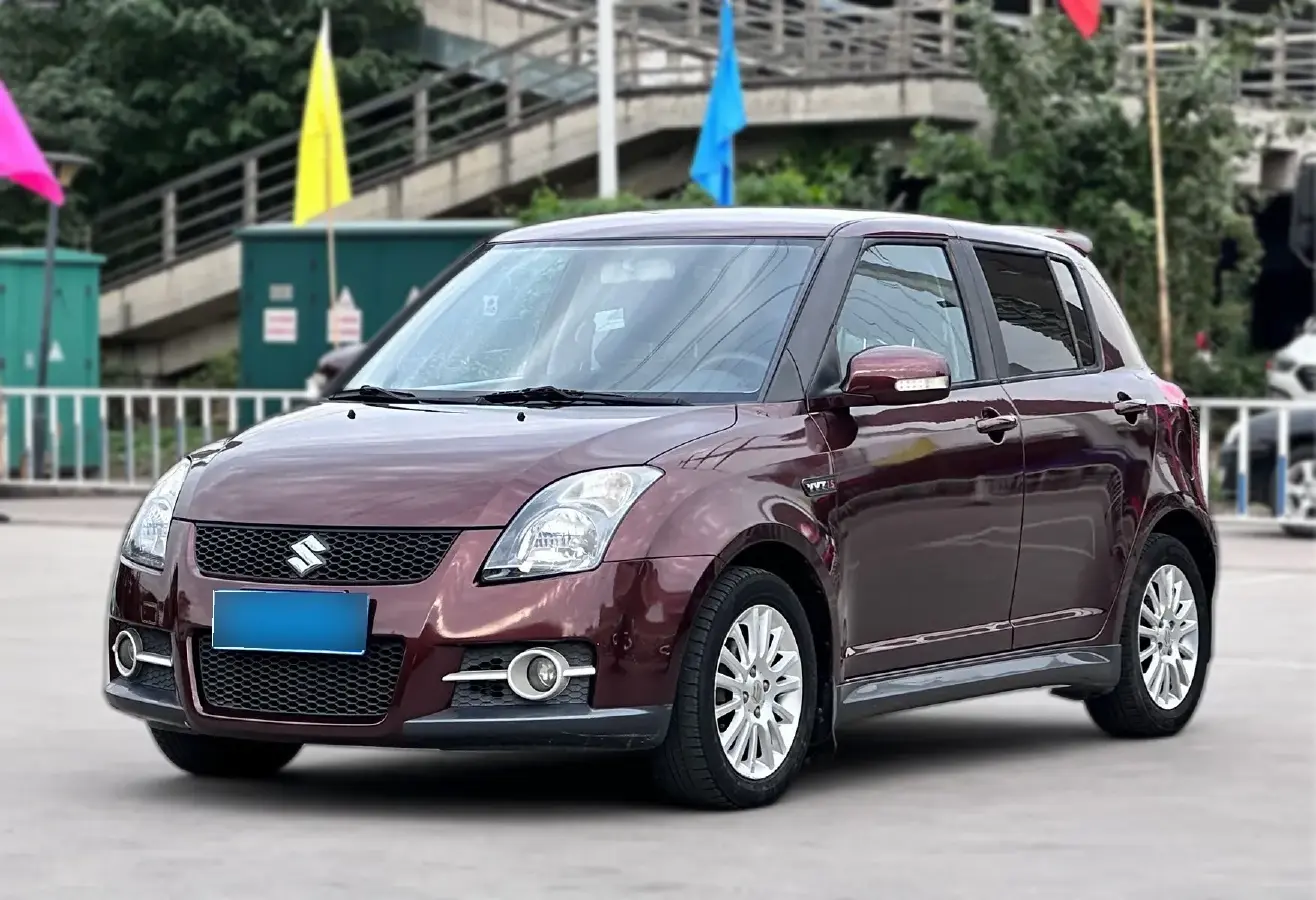 2013 Suzuki Swift 1.5L 103HP L4 5MT