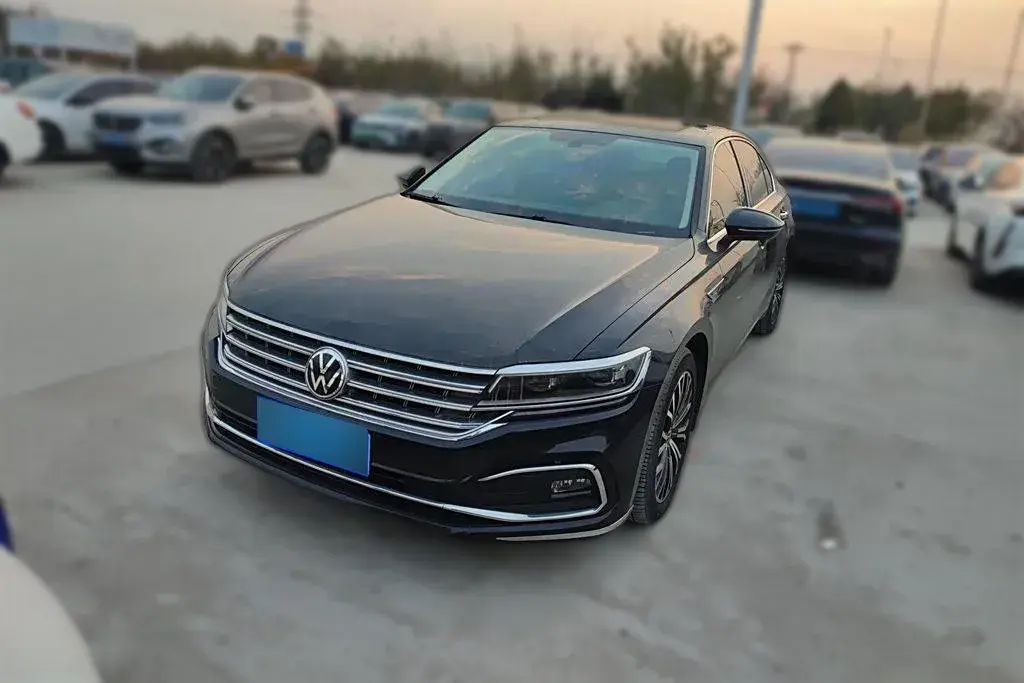 2021 Volkswagen Phideon 2.0T 224HP L4 7DCT
