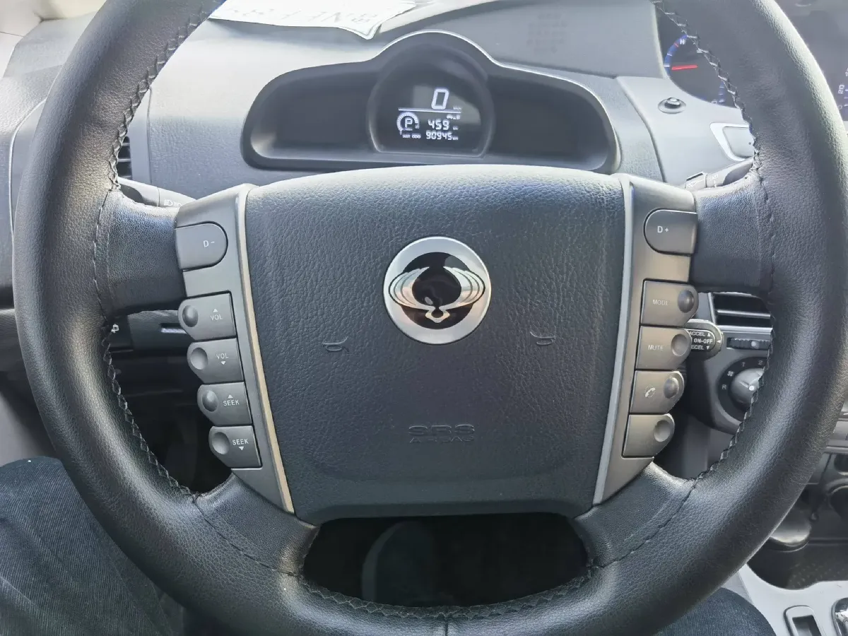 2014 SsangYong Rodius 2.0T 155HP L4 5AT,autocango,china used car exporter,china ev exporter,chinese used car exporter,chinese used ev exporter